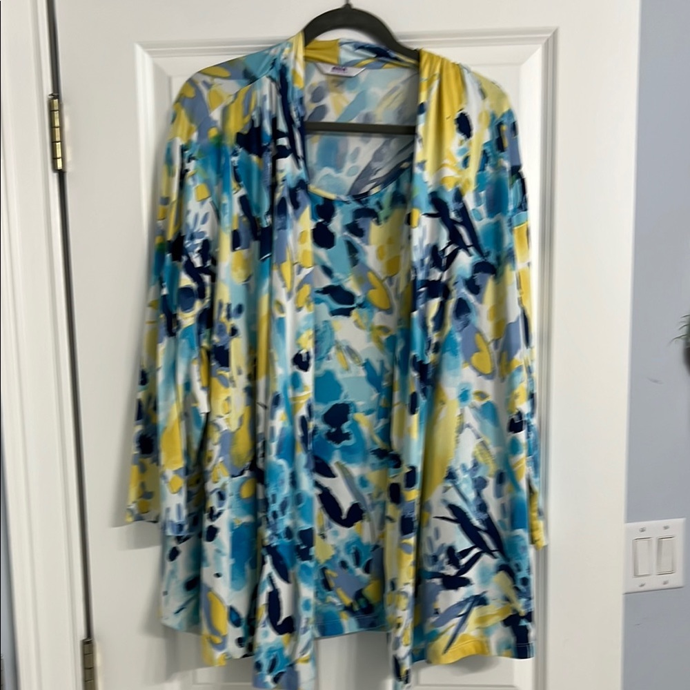 Alia Blue and Yellow Floral set with built in tank